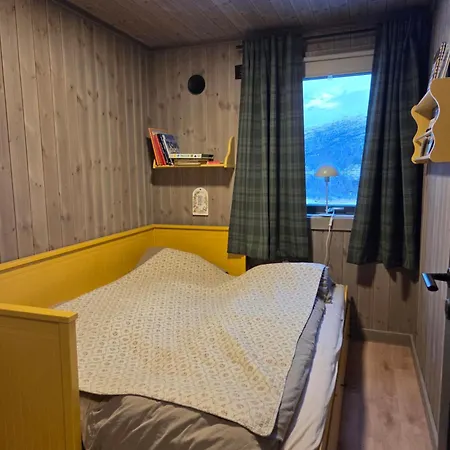 Harteigen Lofoten Retreat Вилла