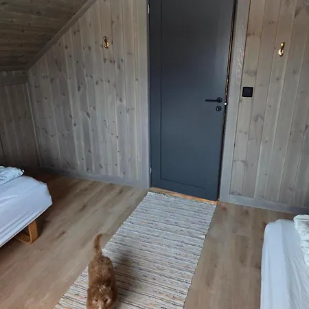 Harteigen Lofoten Retreat Вилла Vestvagoy